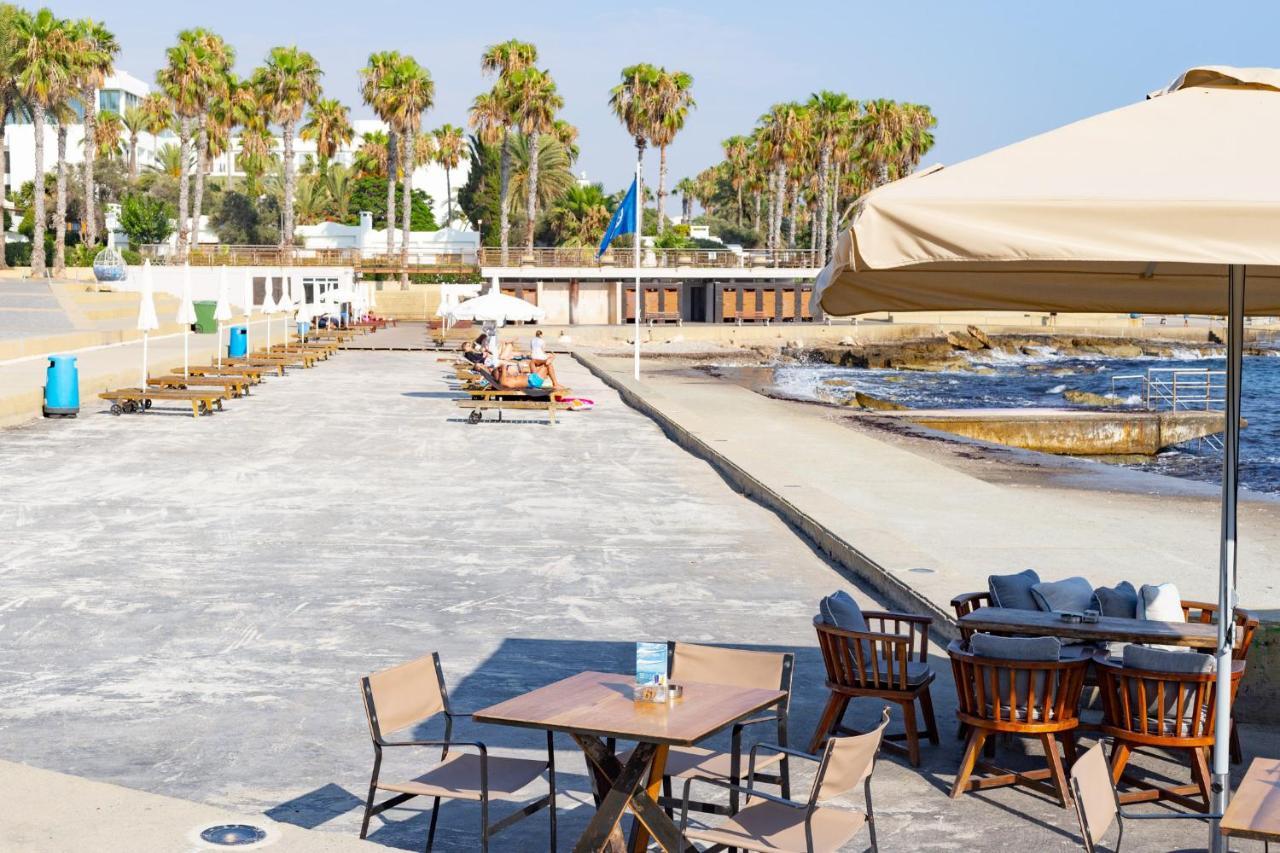 Light House - Seafront Cosy Studio With Library Paphos Extérieur photo